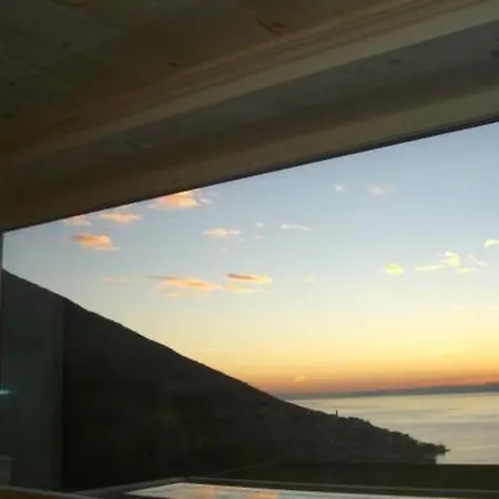 Miralago By Interhome بيت للعطل